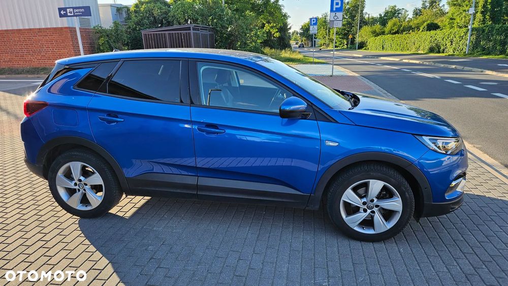 Opel Grandland X 1.2 T GPF Design&Tech S&S - 19