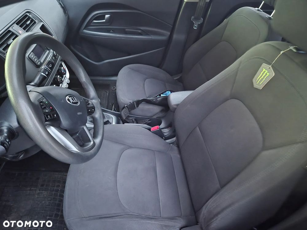 Kia Rio 1.2 M - 4