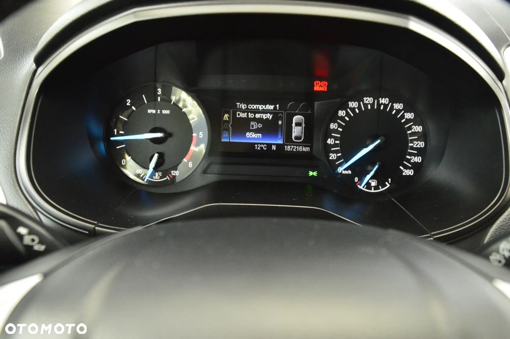 Ford S-Max 2.0 TDCi 4WD Titanium - 33