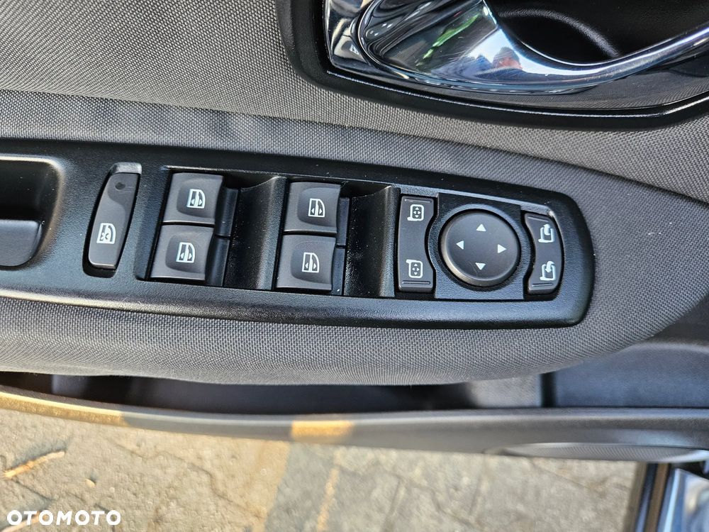 Renault Scenic 1.5 dCi Limited - 30