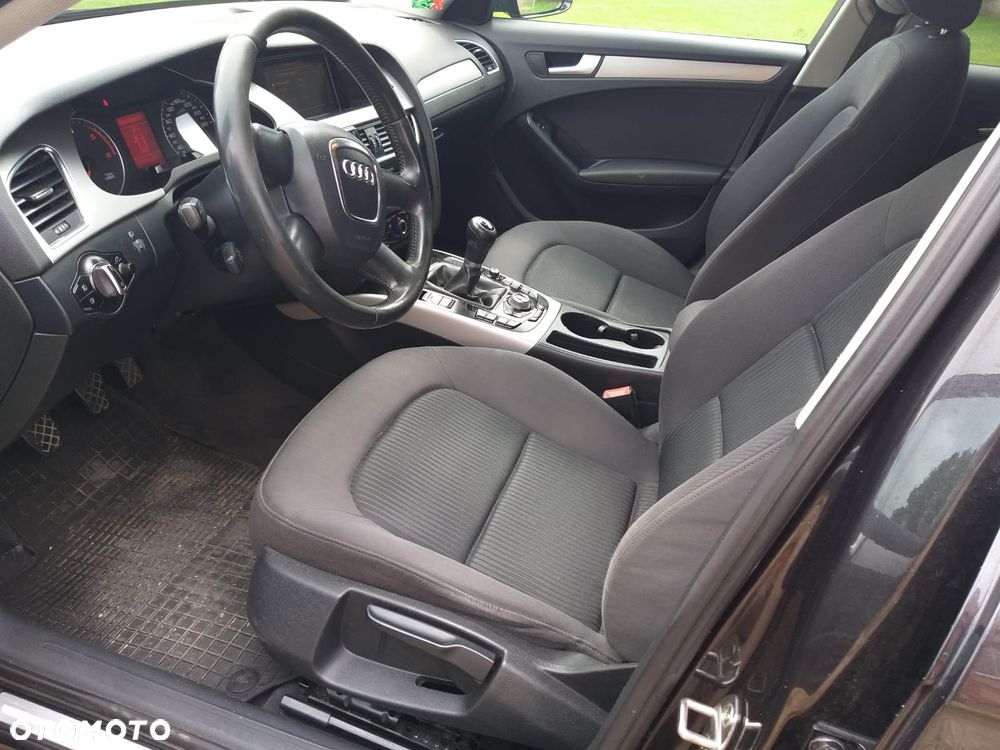 Audi A4 Avant - 13