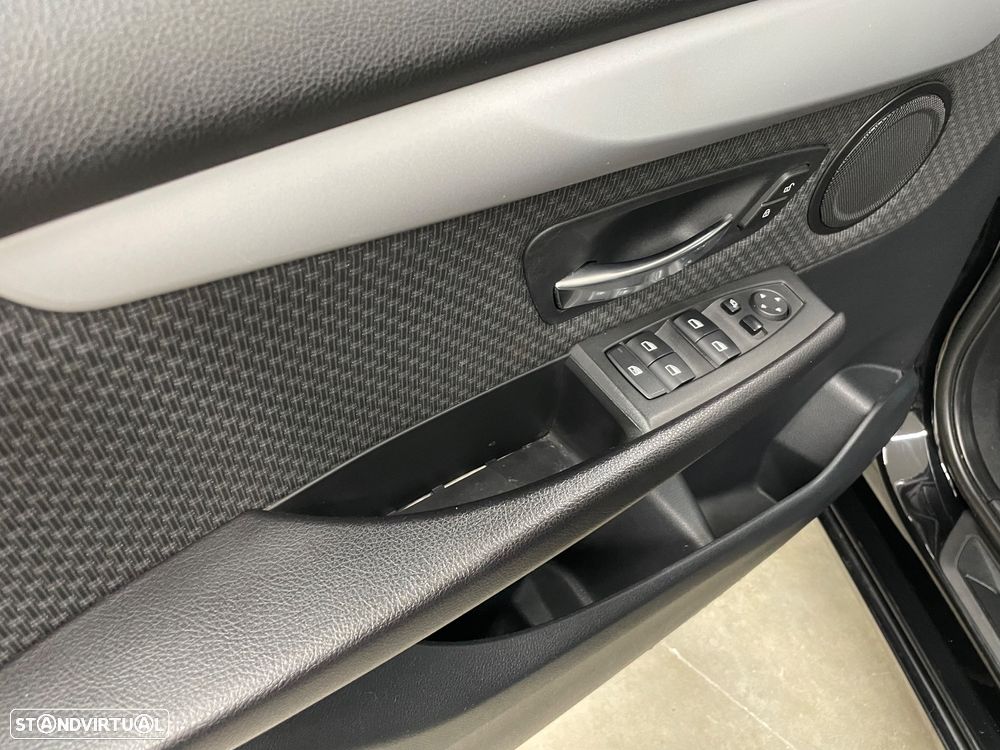 BMW 216 Active Tourer d Auto - 17