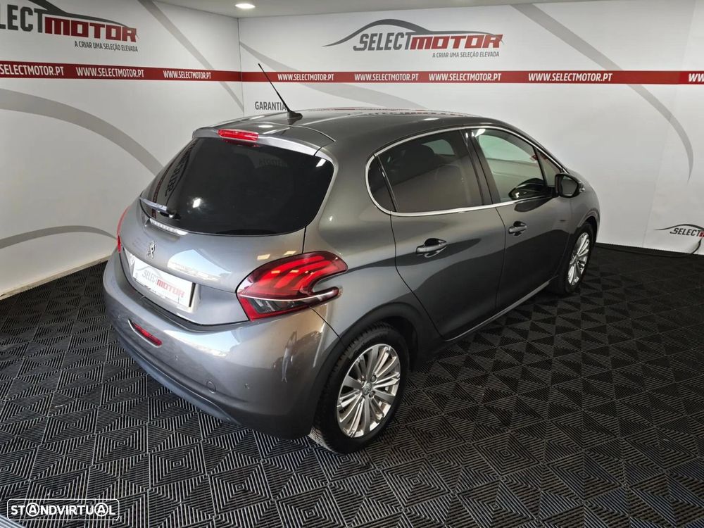 Peugeot 208 1.2 PureTech Allure - 6