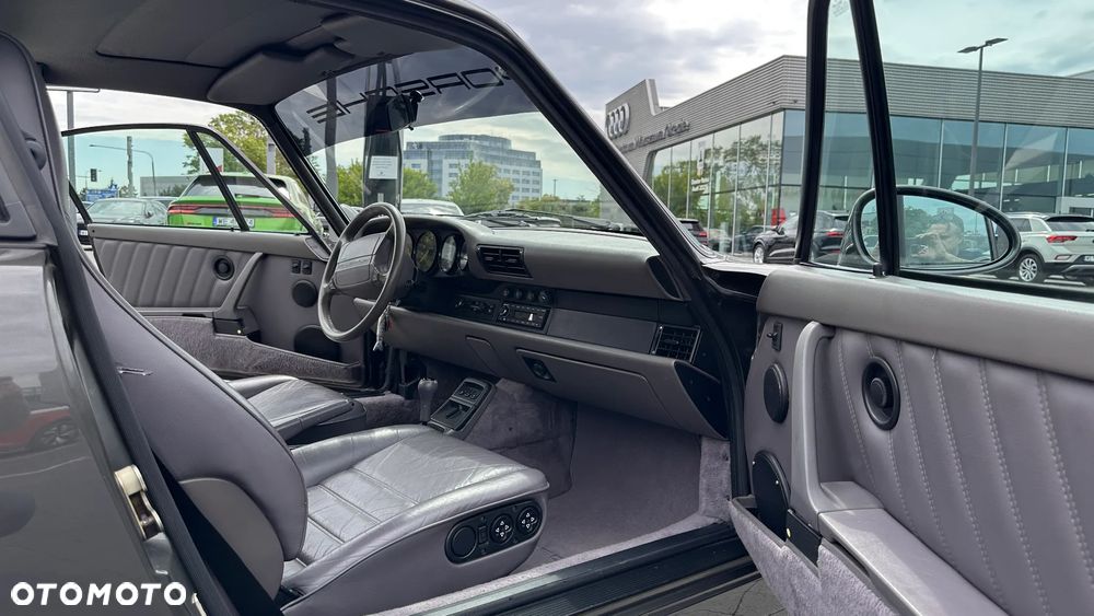 Porsche 911 - 9