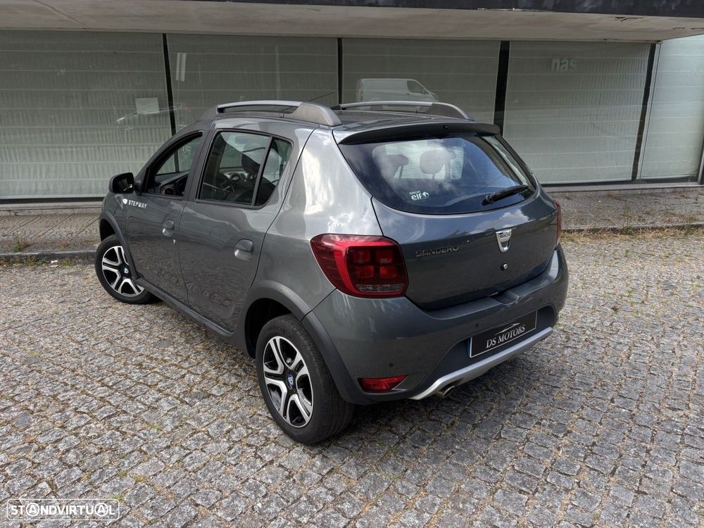 Dacia Sandero 0.9 TCe Stepway - 4