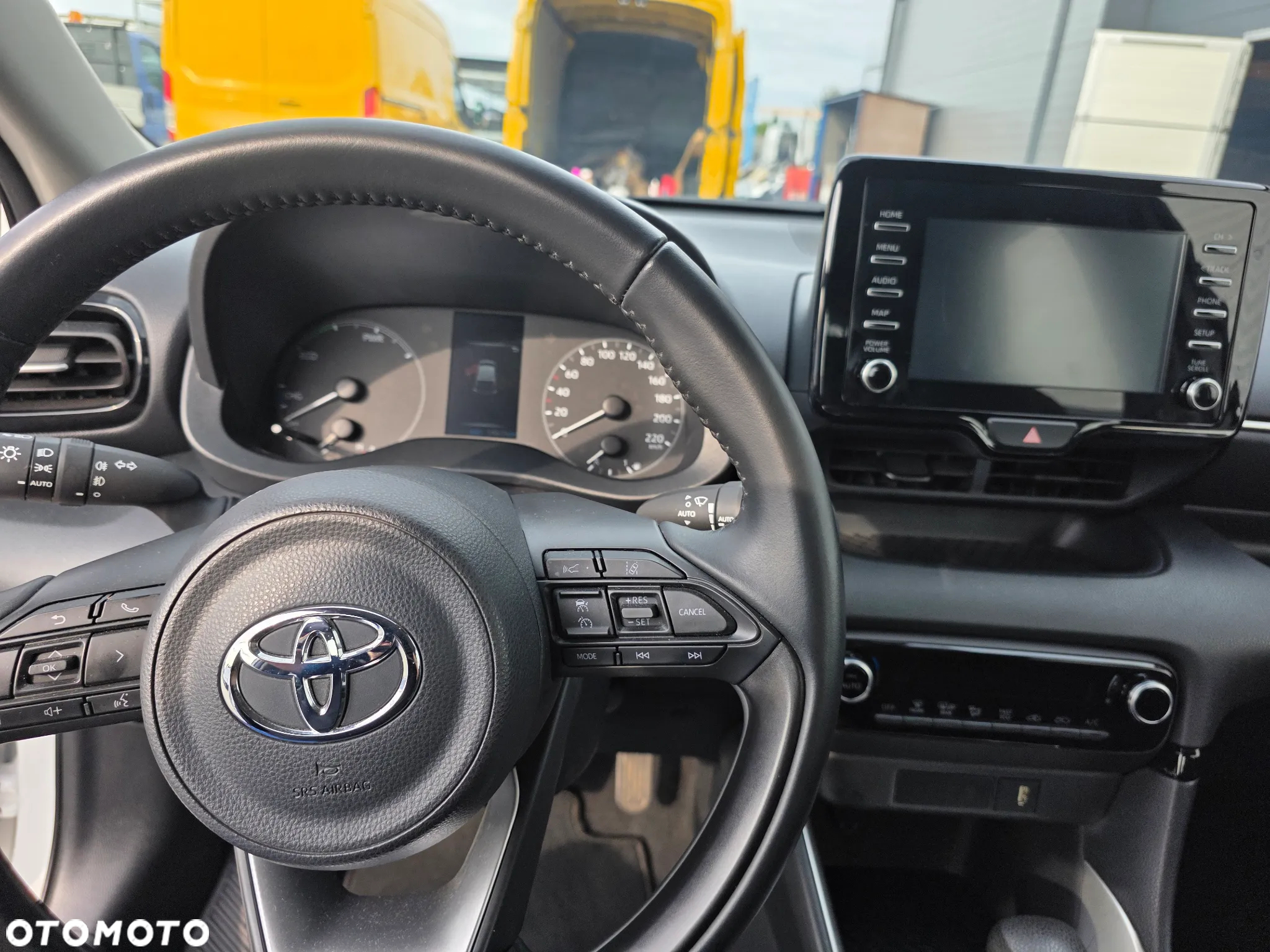 Toyota Yaris 1.5 VVT-iE Comfort - 19