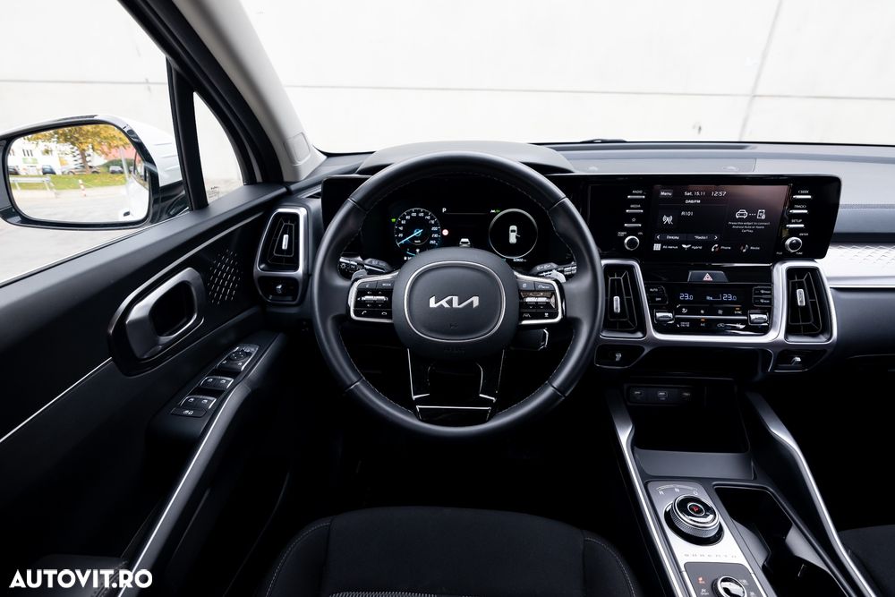 Kia Sorento 1.6 T-GDI HEV 6AT 4x4 7P Premium - 9
