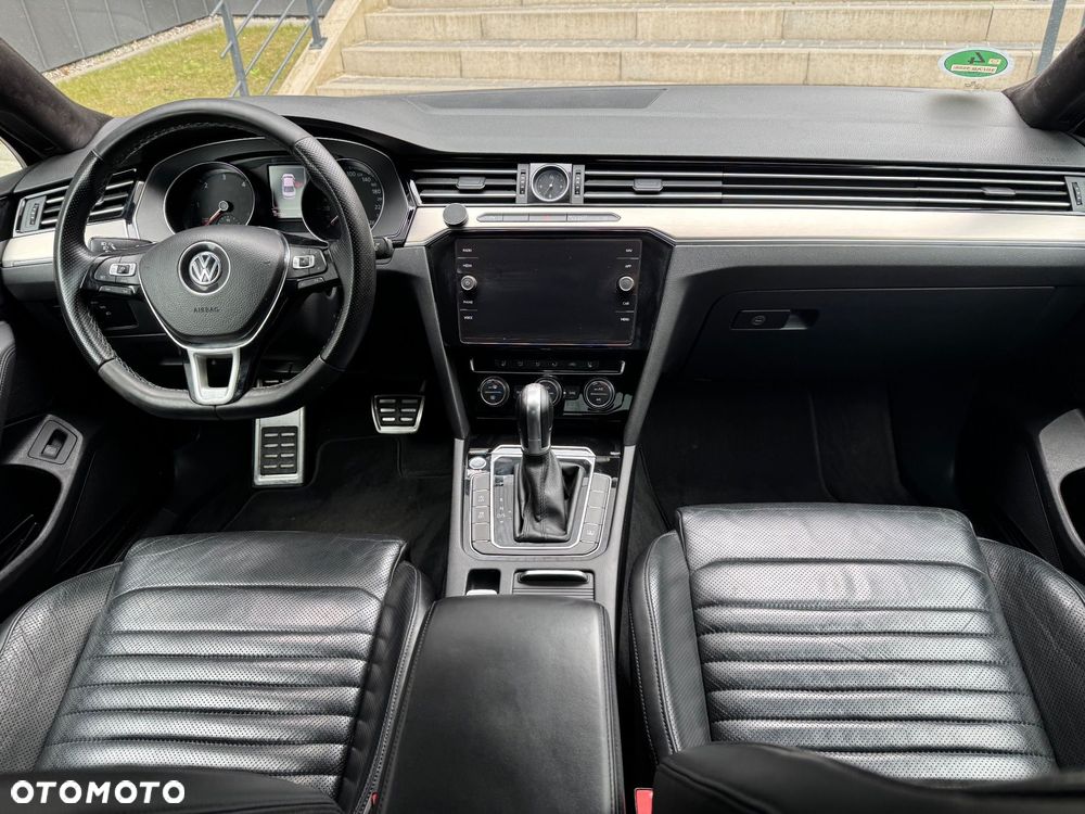 Volkswagen Passat 2.0 TDI SCR DSG Highline - 20