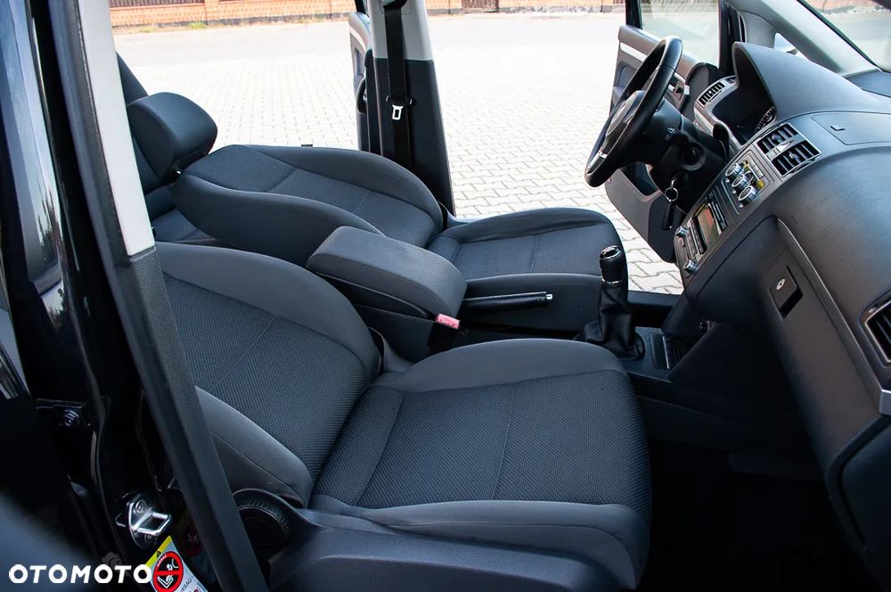 Volkswagen Touran 1.6 TDI DPF Trendline - 13