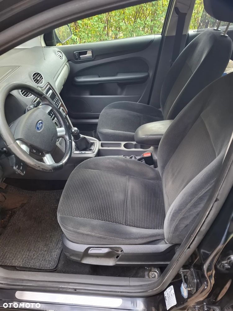 Ford Focus - 11
