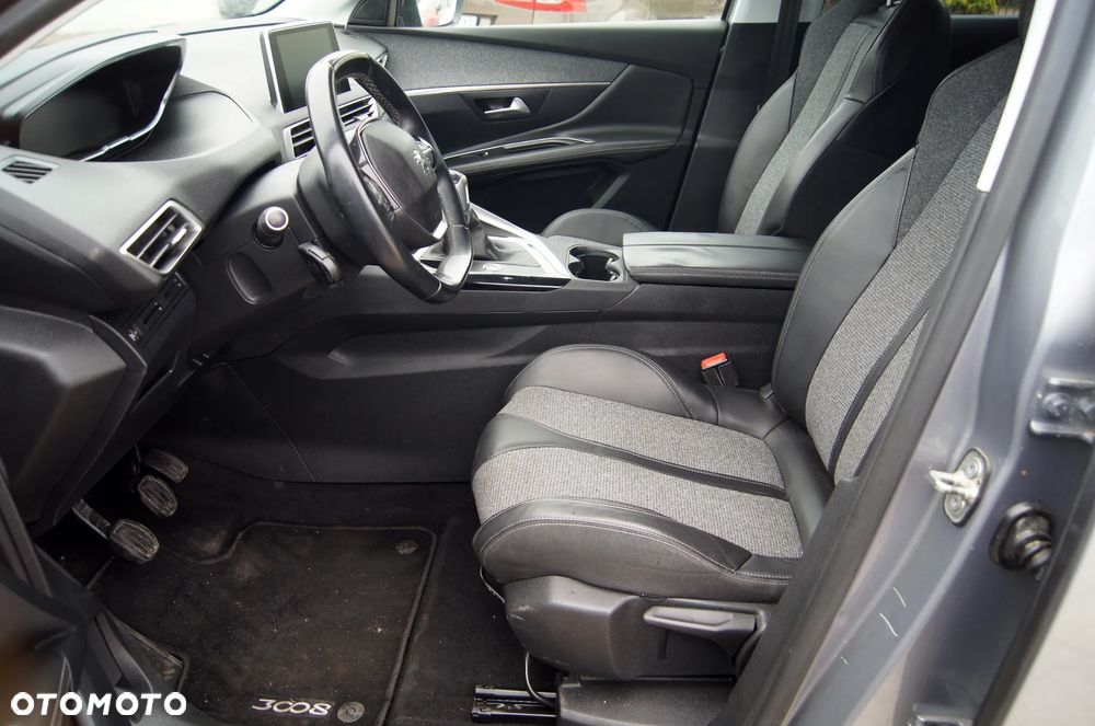 Peugeot 3008 1.5 BlueHDi Allure S&S - 9