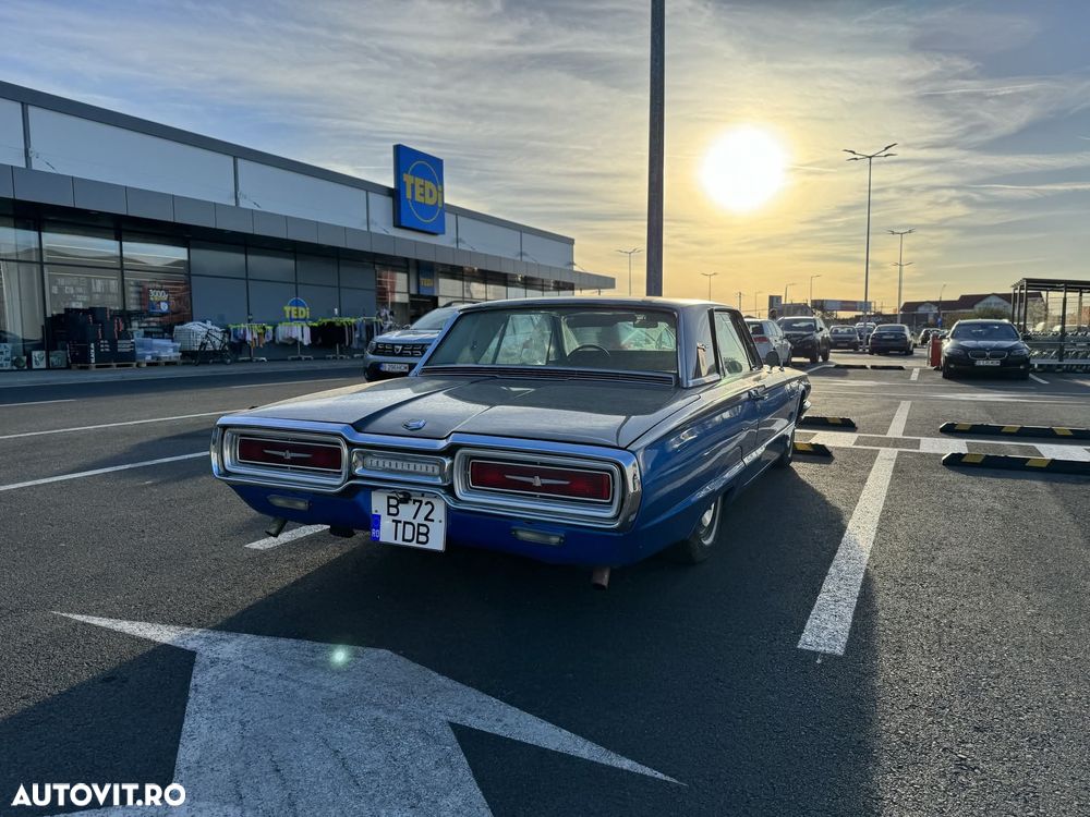 Ford Thunderbird - 2