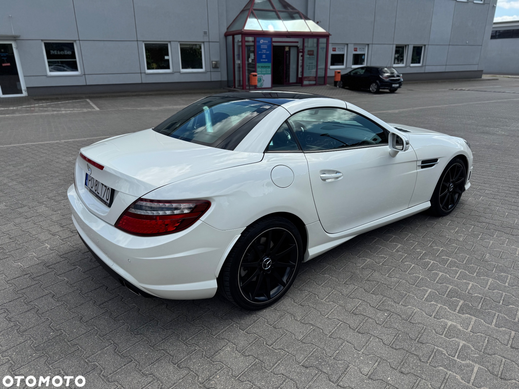Mercedes-Benz SLK 250 CGI - 15