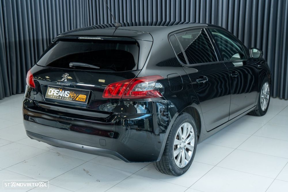Peugeot 308 1.2 PureTech Style - 4