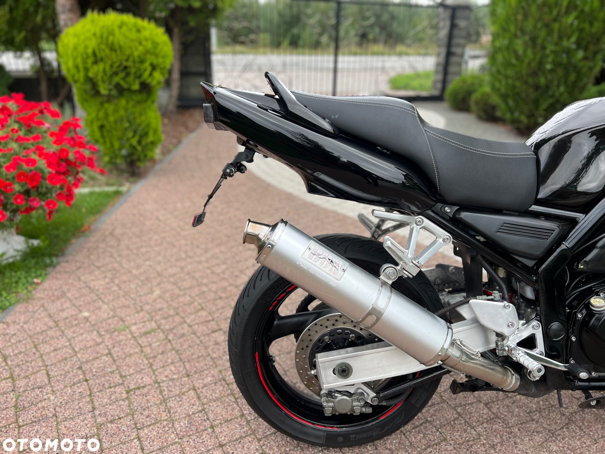 Yamaha FZS - 8