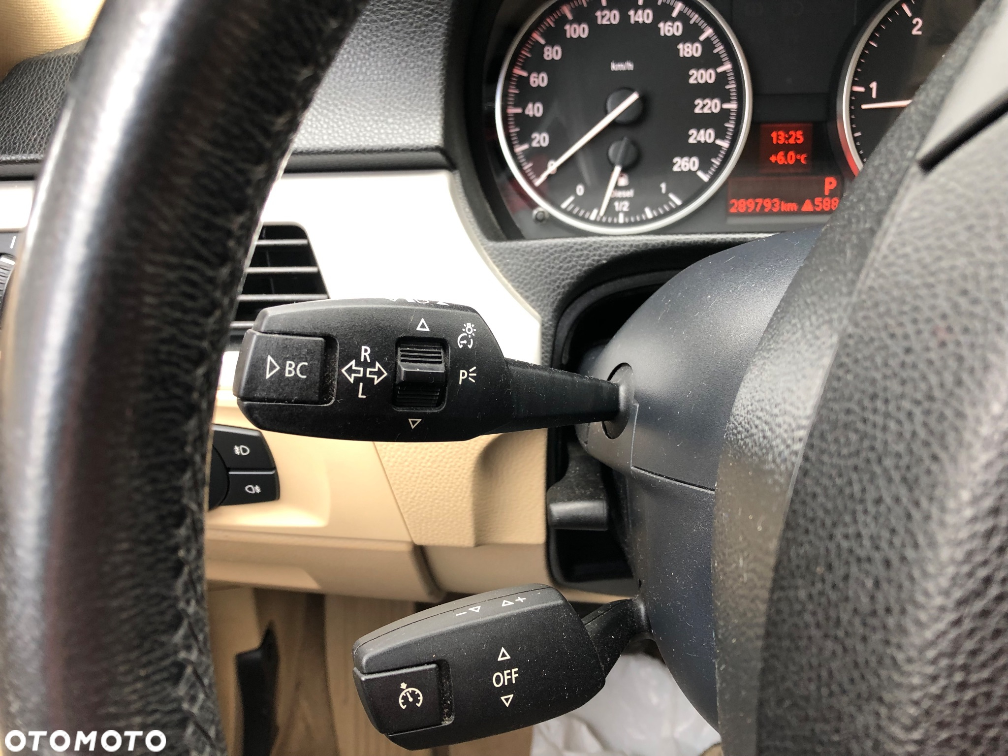 BMW Seria 3 318d DPF Touring - 28