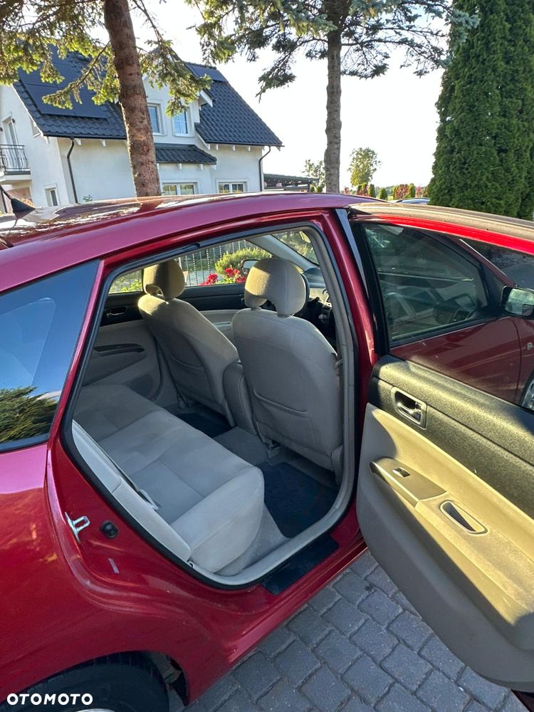 Toyota Prius 1.5 VVT-i Sol - 34