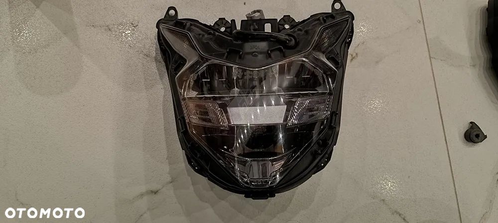 HONDA CB650F CB 650 F LAMPA PRZÓD REFLEKTOR - 1