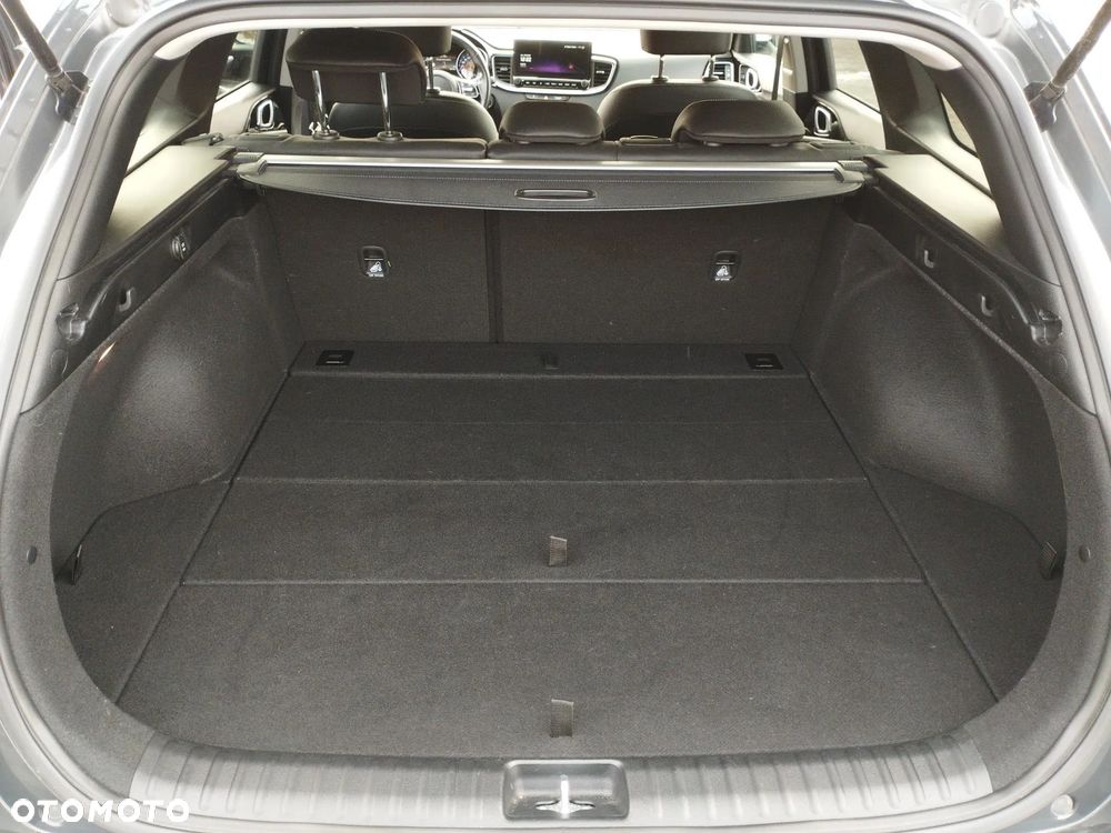 Kia Ceed 1.5 T-GDI Tribute - 17