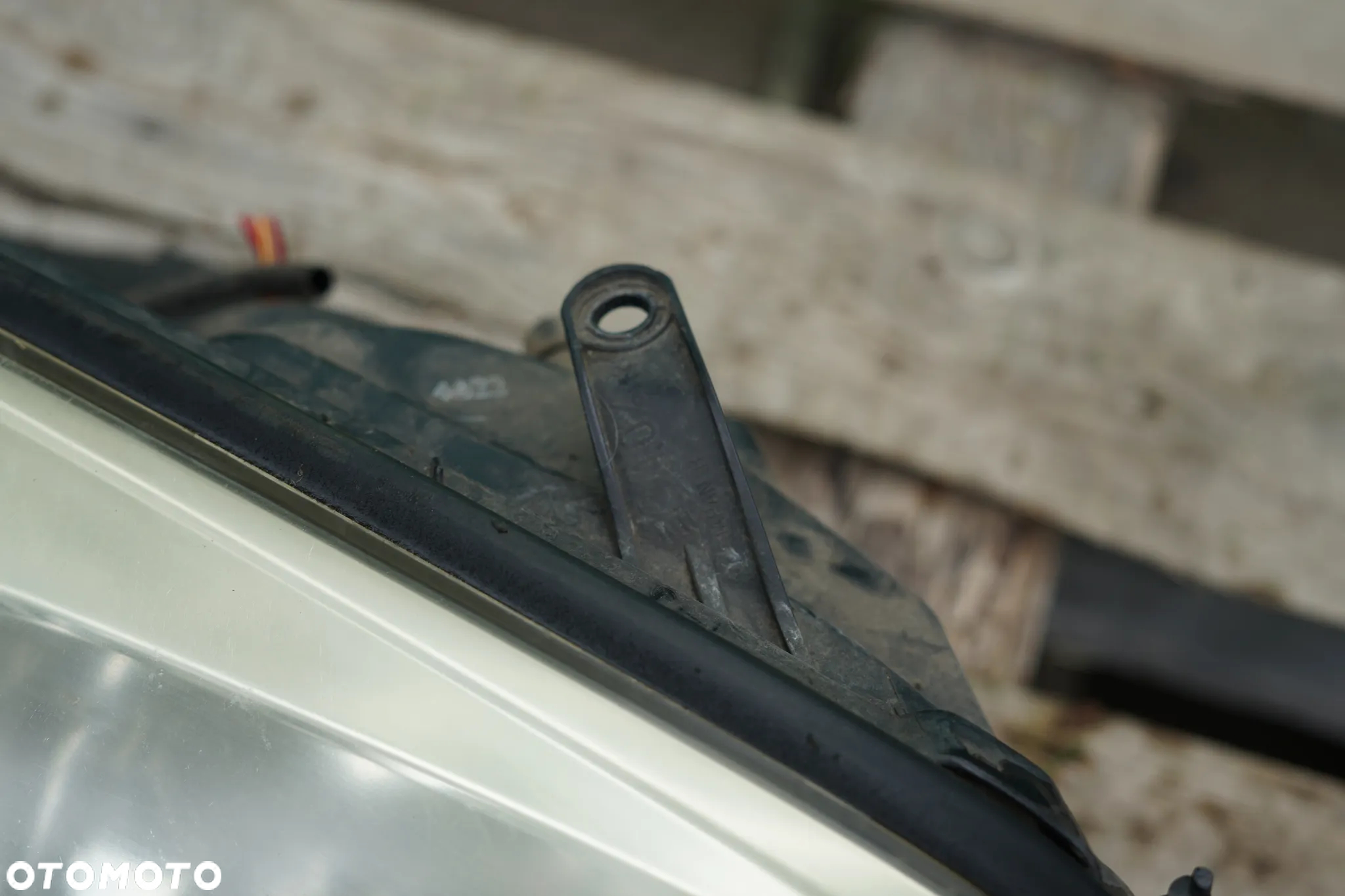 Lampa przód przednia prawa Toyota RAV4 II Lift Anglik - 4