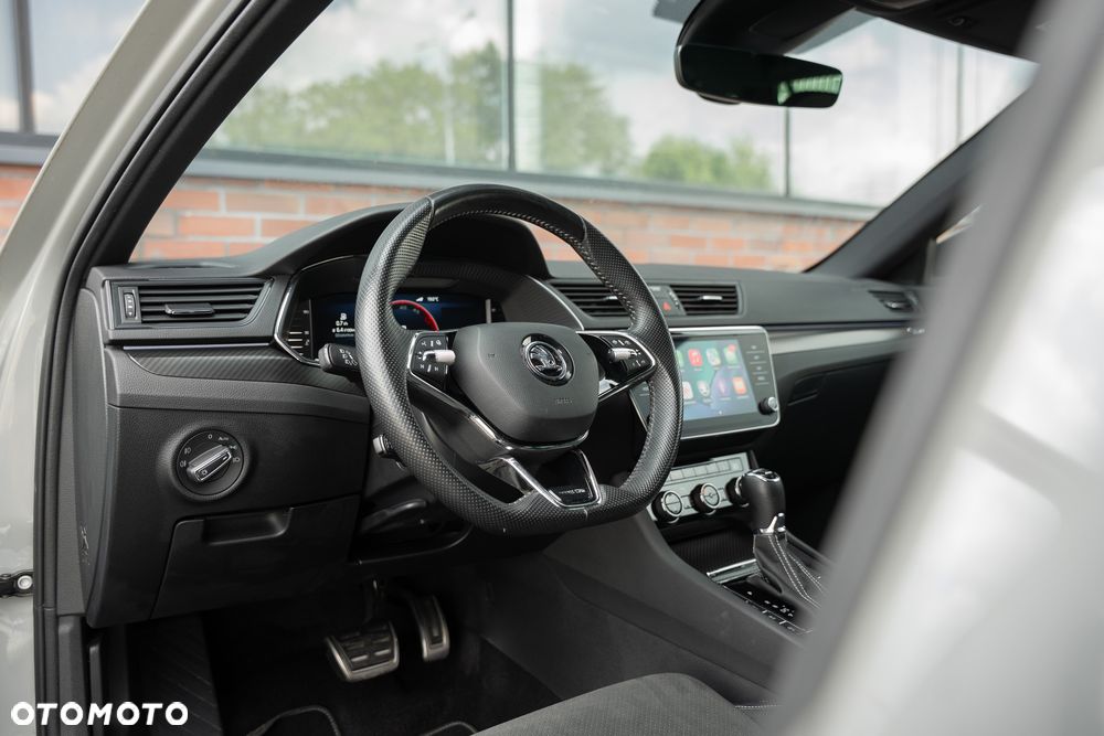 Skoda Superb 2.0 TDI 4x4 DSG Sportline - 24