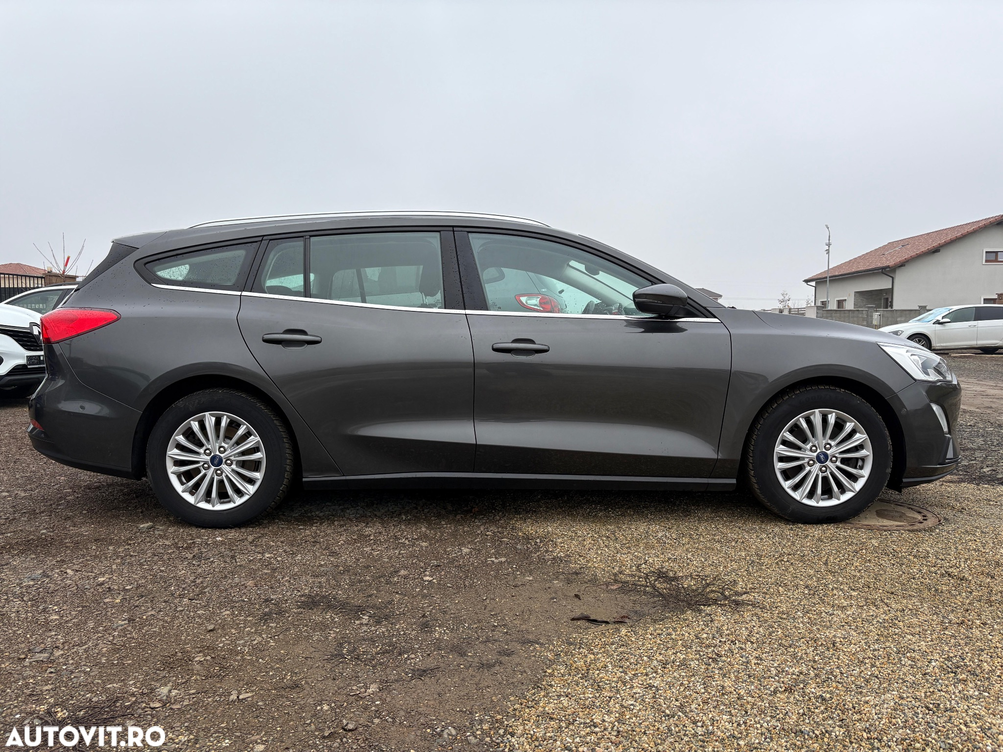Ford Focus - 7