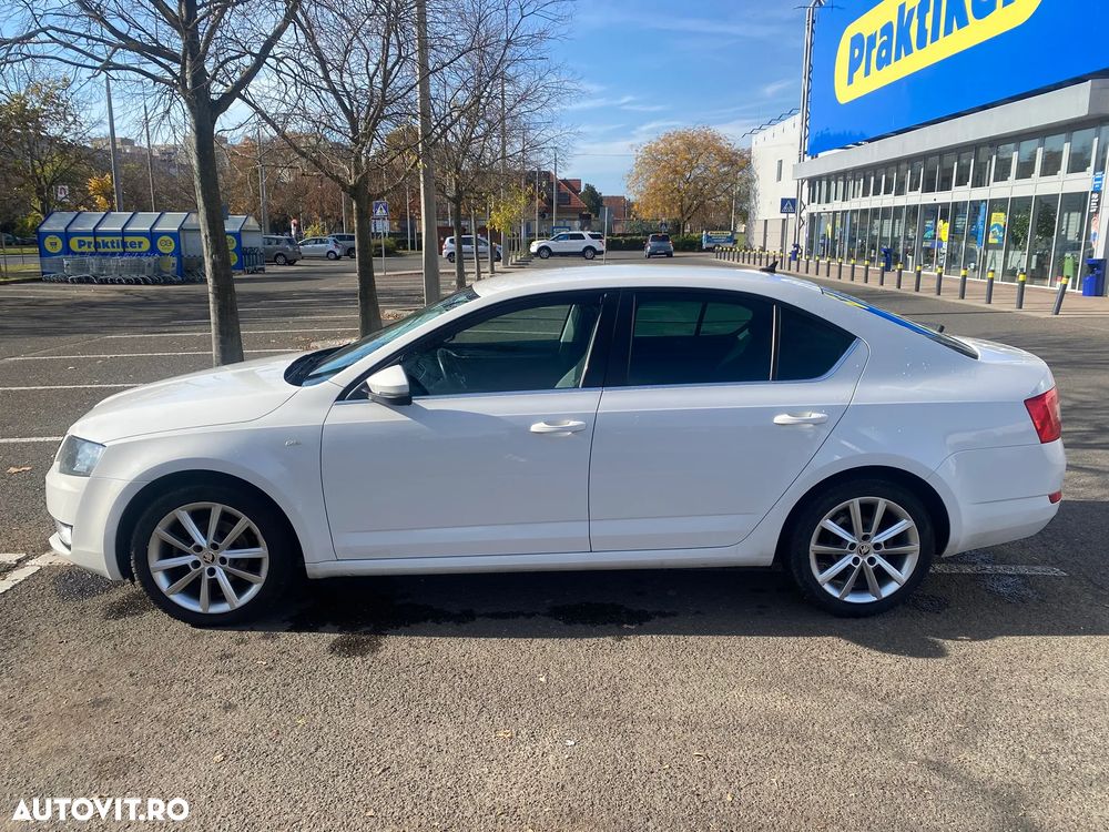 Skoda Octavia 2.0 TDI AMBITION DSG - 4