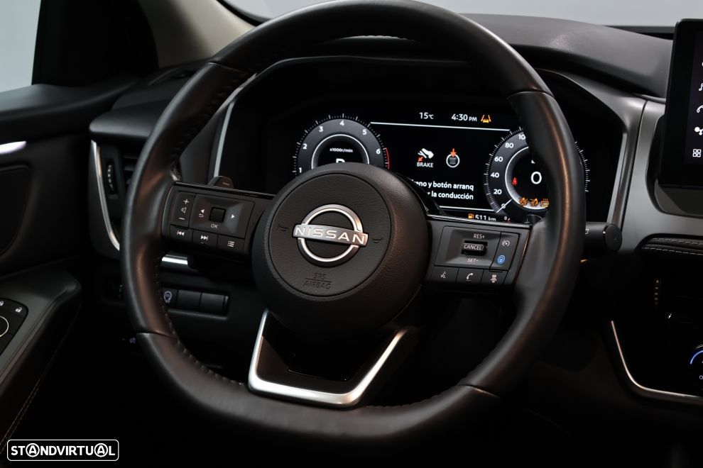 Nissan Qashqai 1.3 DIG-T N-Connecta Xtronic - 17