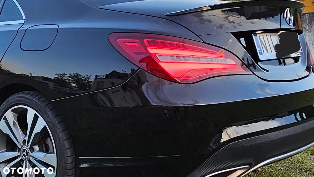 Mercedes-Benz CLA 250 7G-DCT AMG Line - 9