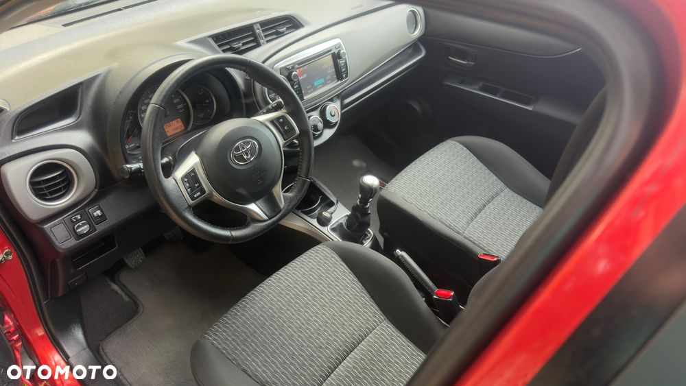Toyota Yaris 1.33 Prestige - 9