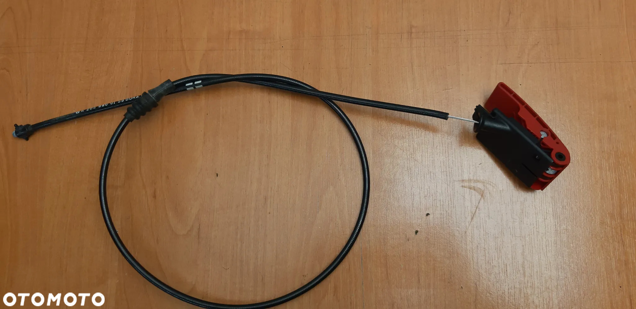 Linka cięgno rączka otwierania maski A2058800159 Mercedes W213 Kombi 2018r. 2.0d - 2