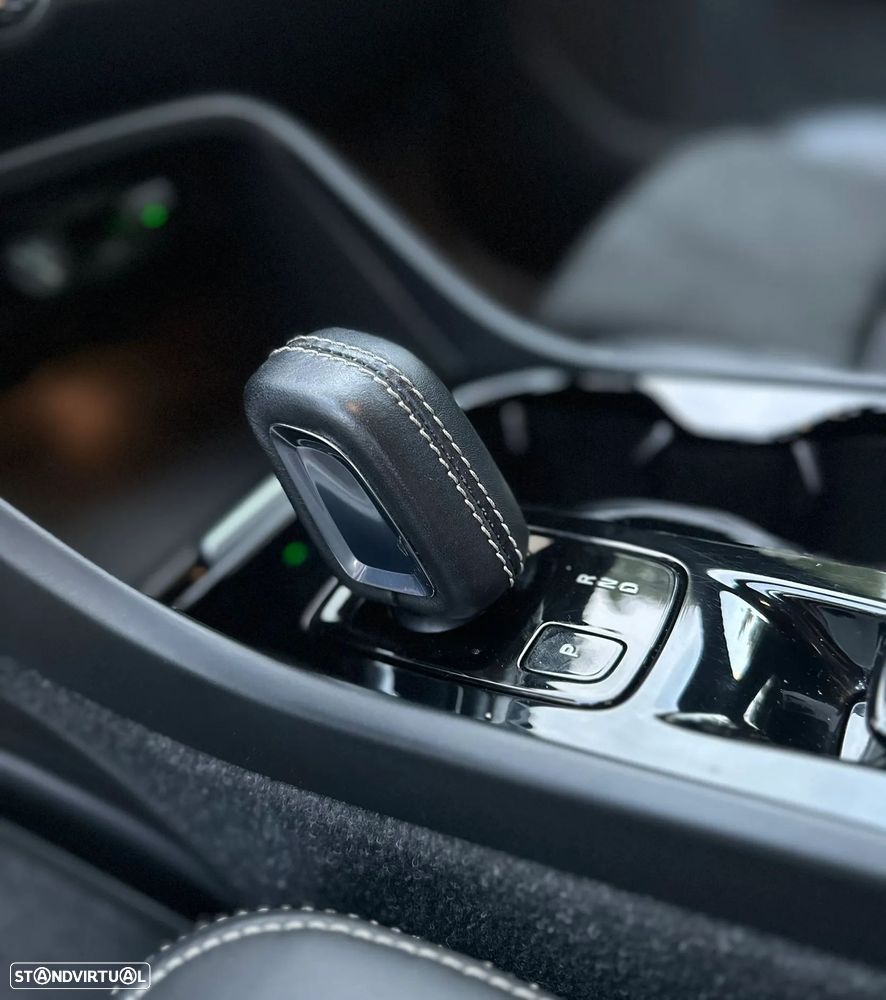 Volvo XC 40 1.5 T4 PHEV R-Design - 17