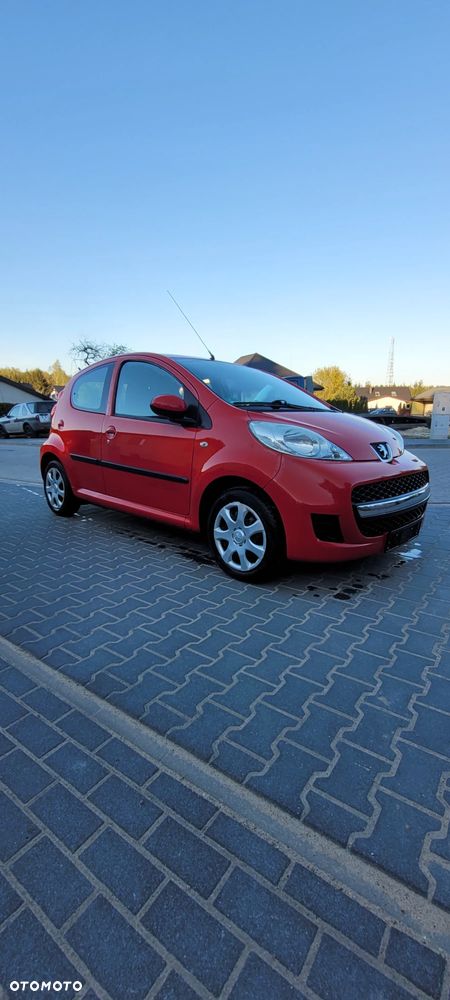 Peugeot 107 1.0 Trendy - 1