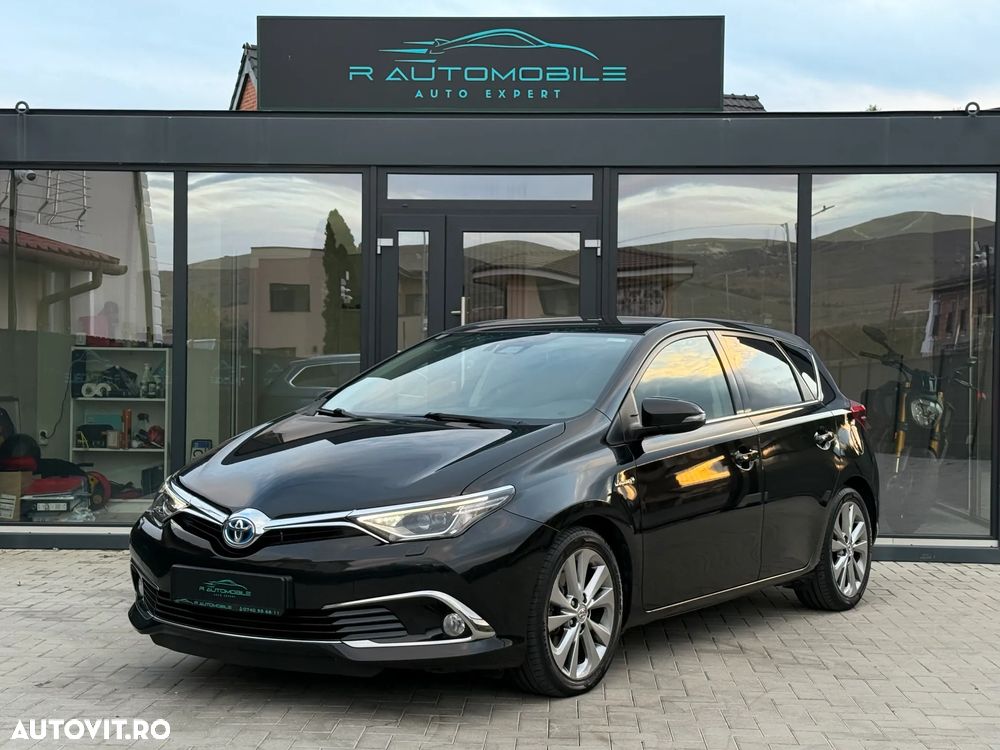 Toyota Auris 1.8 L VVT-i Hybrid Sol + - 4