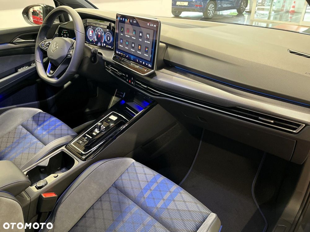 Volkswagen Golf - 34