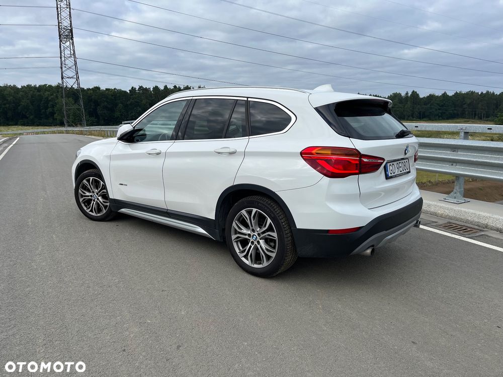 BMW X1 xDrive28i xLine - 8