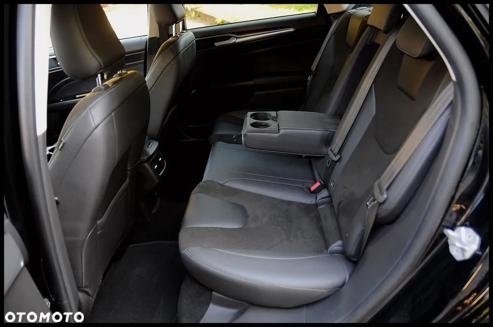 Ford Mondeo - 25