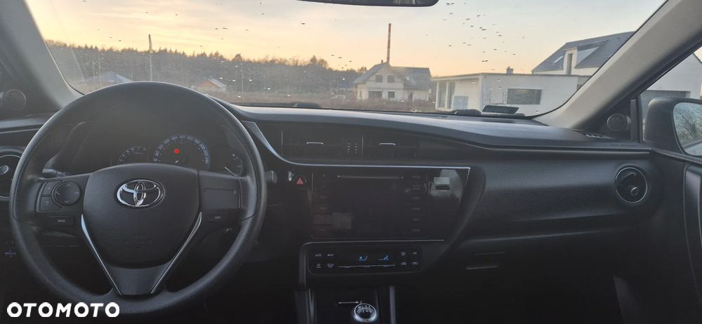 Toyota Auris 1.6 Active - 5