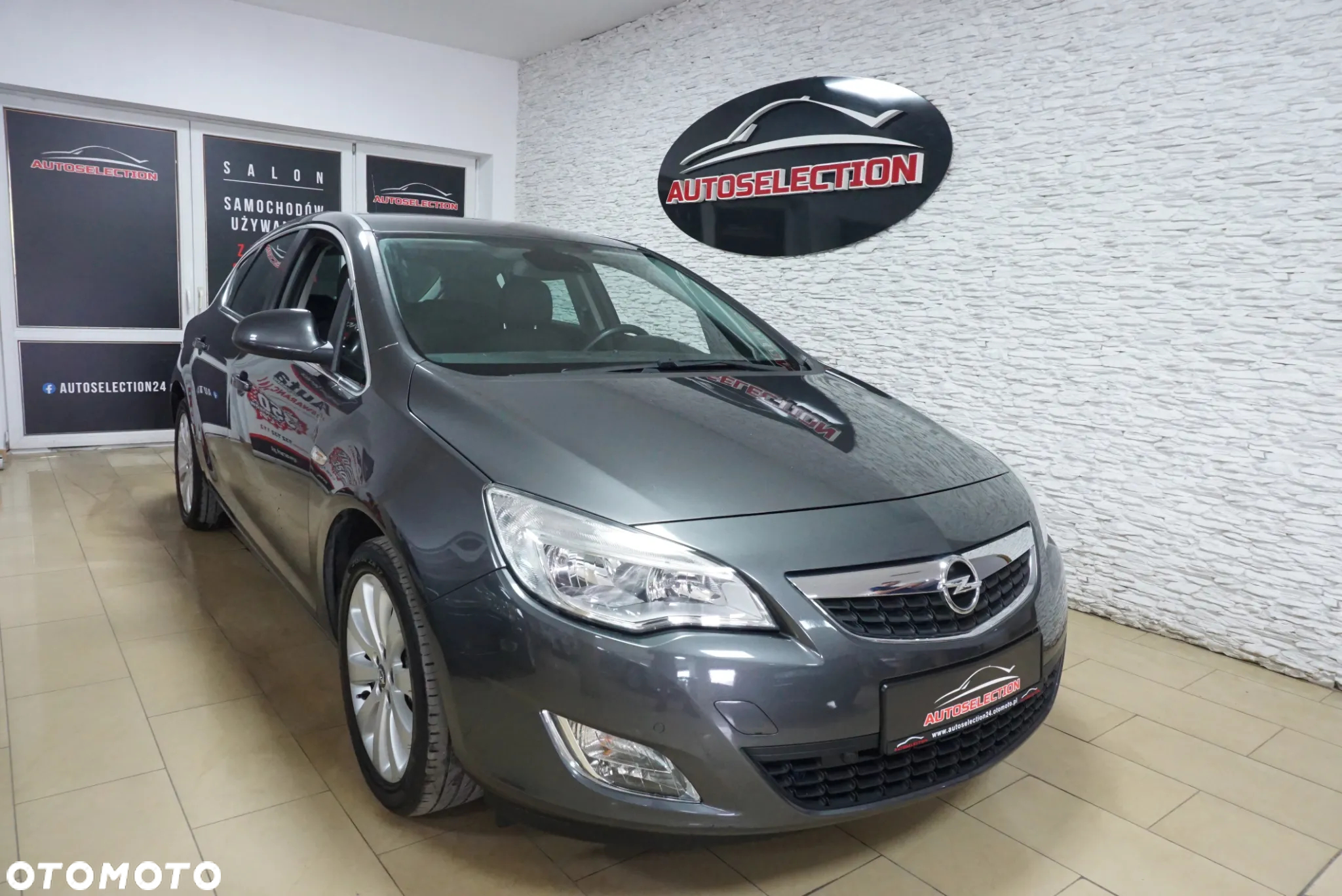 Opel Astra 1.4 Turbo Cosmo - 2