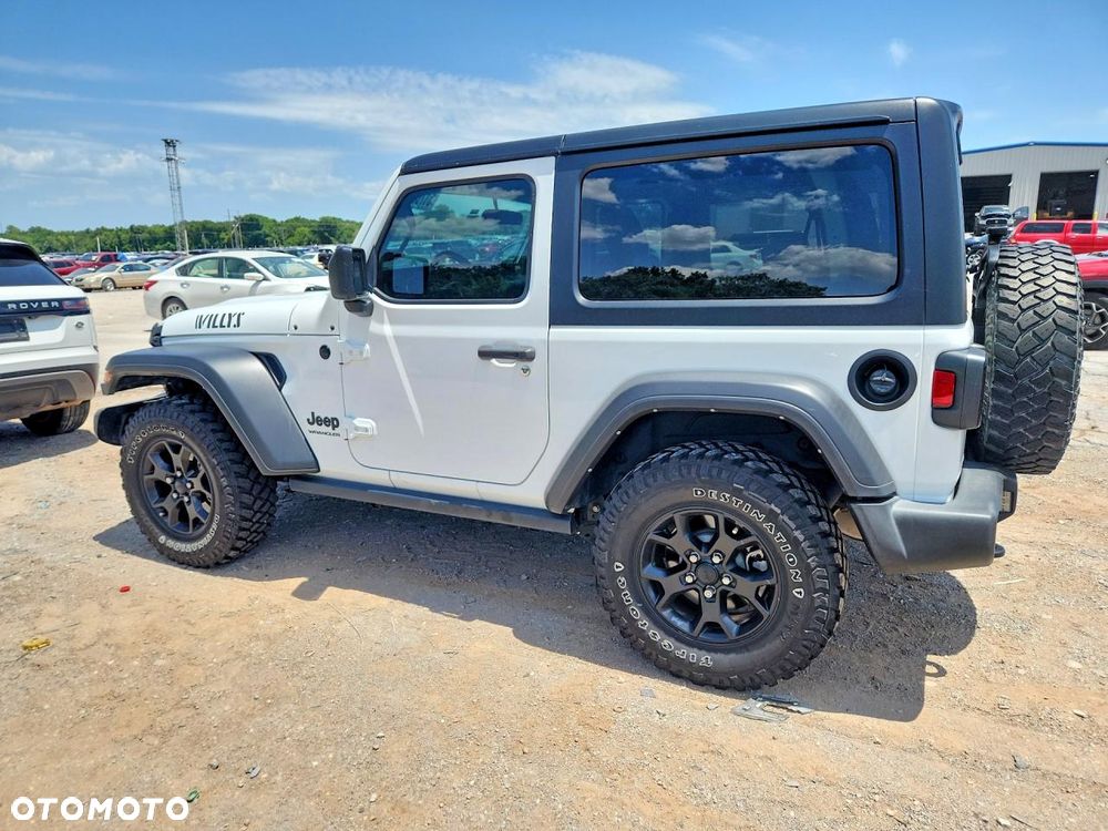 Jeep Wrangler - 2