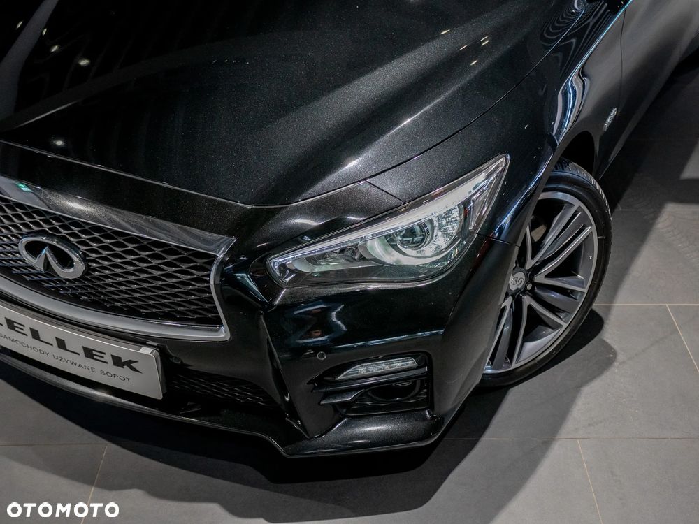 Infiniti Q50 Hybrid Sport Tech - 15