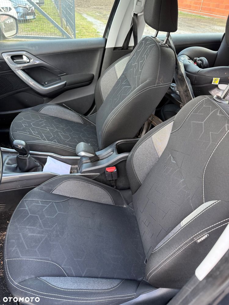 Peugeot 2008 BlueHDi 100 STOP & START Signature - 12