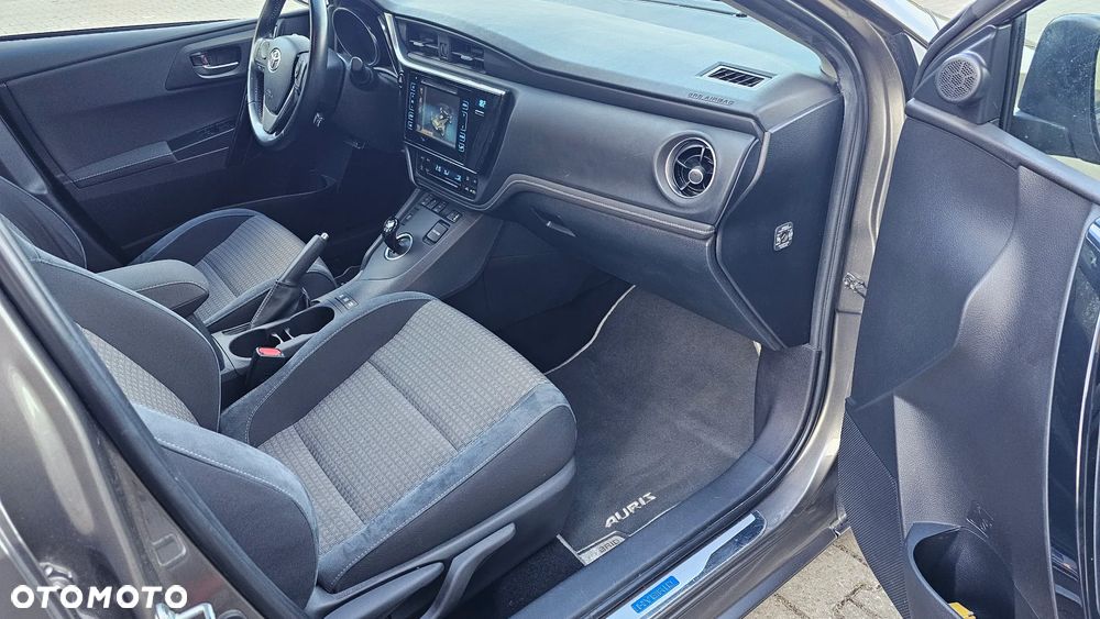 Toyota Auris - 8