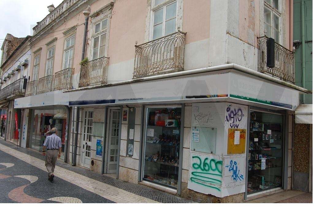 Prédio no Centro Histórico de Vila Franca de Xira - Grande imagem: 3/9