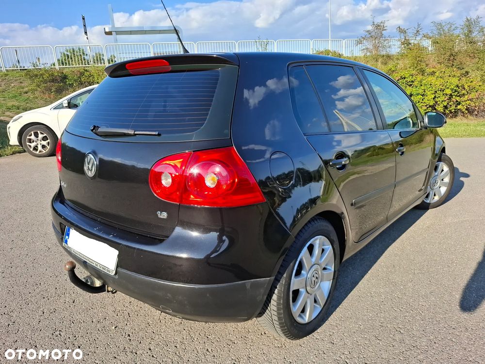 Volkswagen Golf 1.6 Comfortline - 9