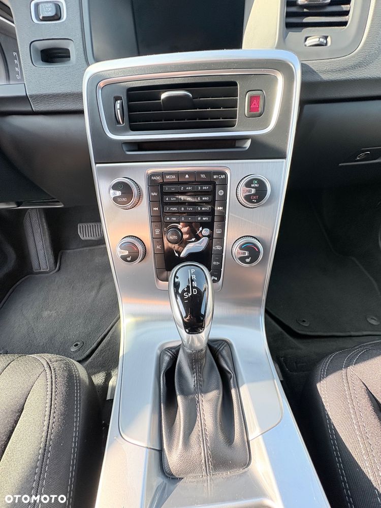 Volvo V60 T3 Geartronic Linje Svart - 10