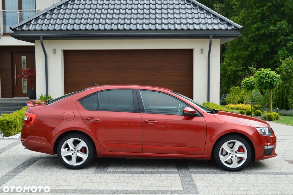 Skoda Octavia 2.0 TDI RS DSG - 14