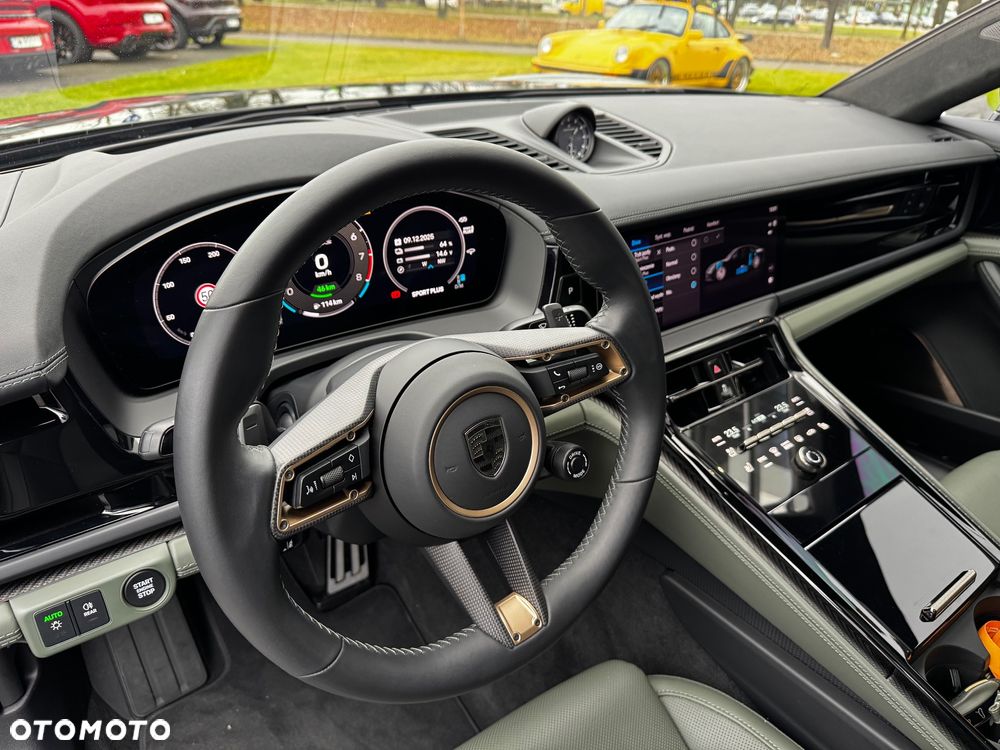 Porsche Panamera Turbo S E-Hybrid PHEV - 21