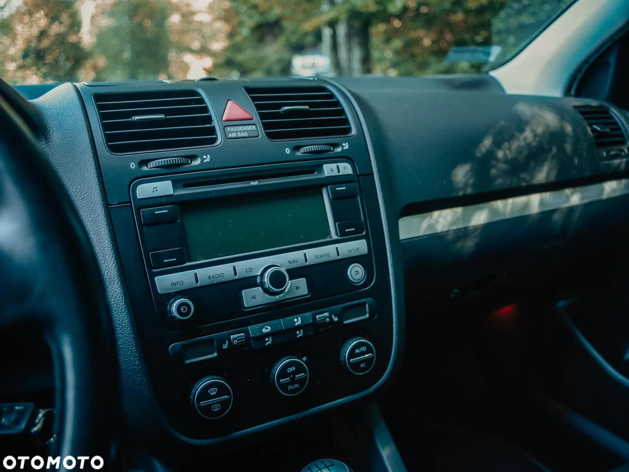 Volkswagen Golf - 17