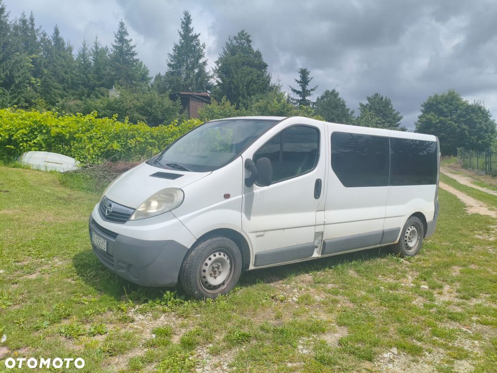 Opel Vivaro - 1